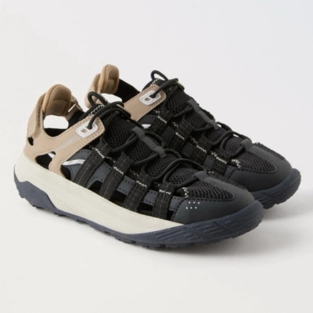 New Zara kids Black SPORTY CAGE SNEAKERS